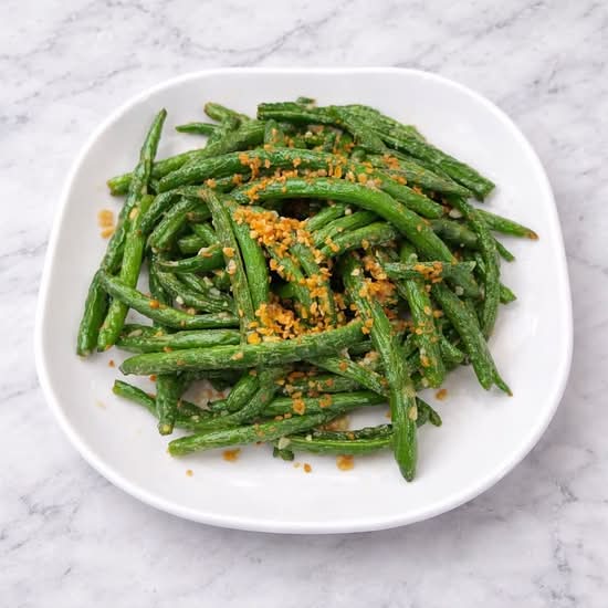 Stir Fried Green Beans with Garlic (蒜蓉四季豆)